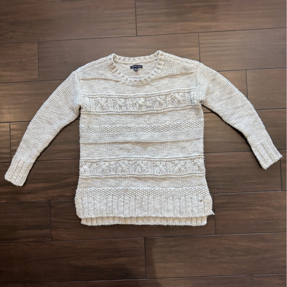 American Eagle Outfitters Light Grey/Silver Sweater Size XS - NWOT
